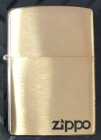 204 B_Z Logo3 Зажигалка ZIPPO с покрытием Brushed Brass, латунь/сталь, золотистая, матовая, 38x13x57 мм